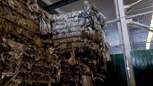 出售PET反光膜废料，无水份，现货500吨