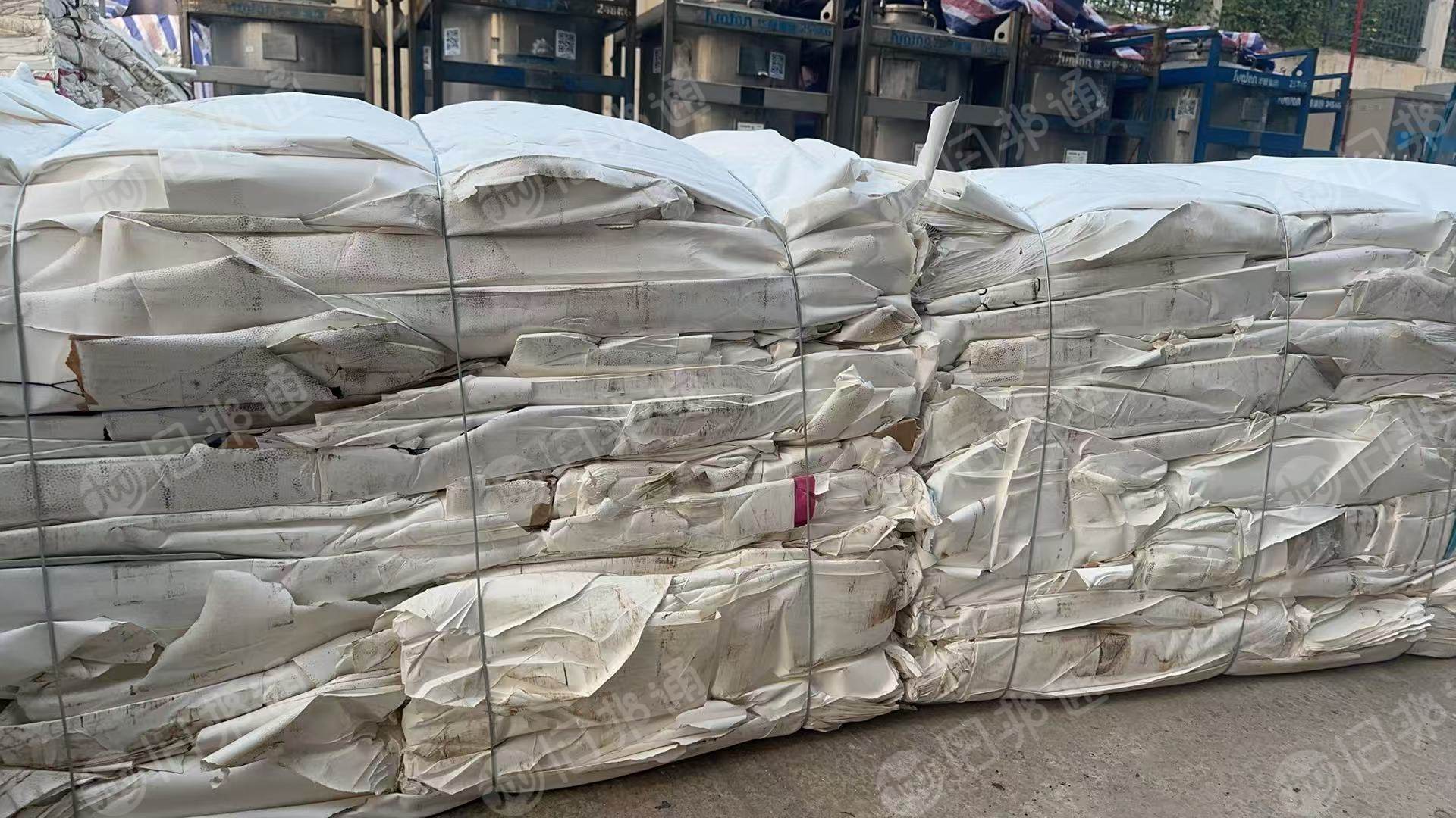 长期出售带膜离型纸压包料