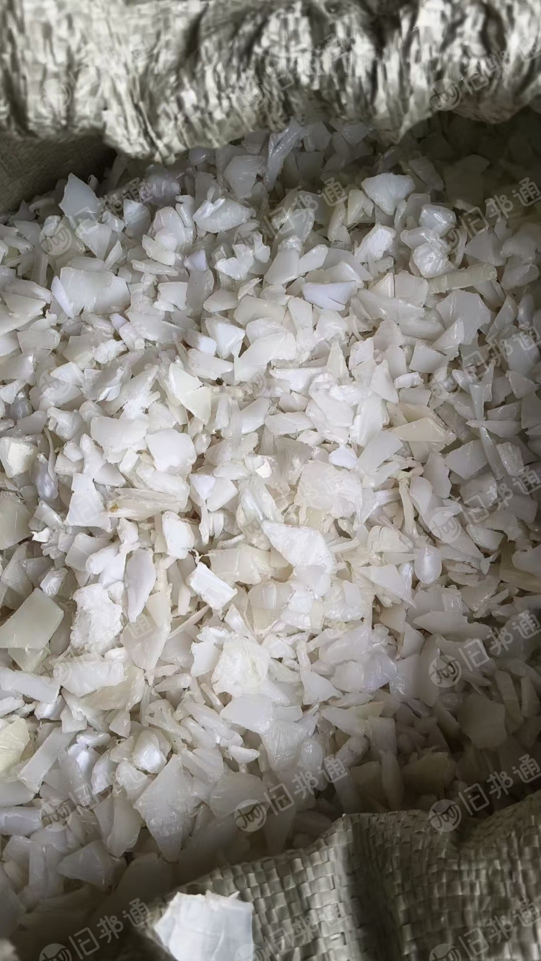 出售白色低压PE破碎料,透析桶和白桶一起破,长期有货