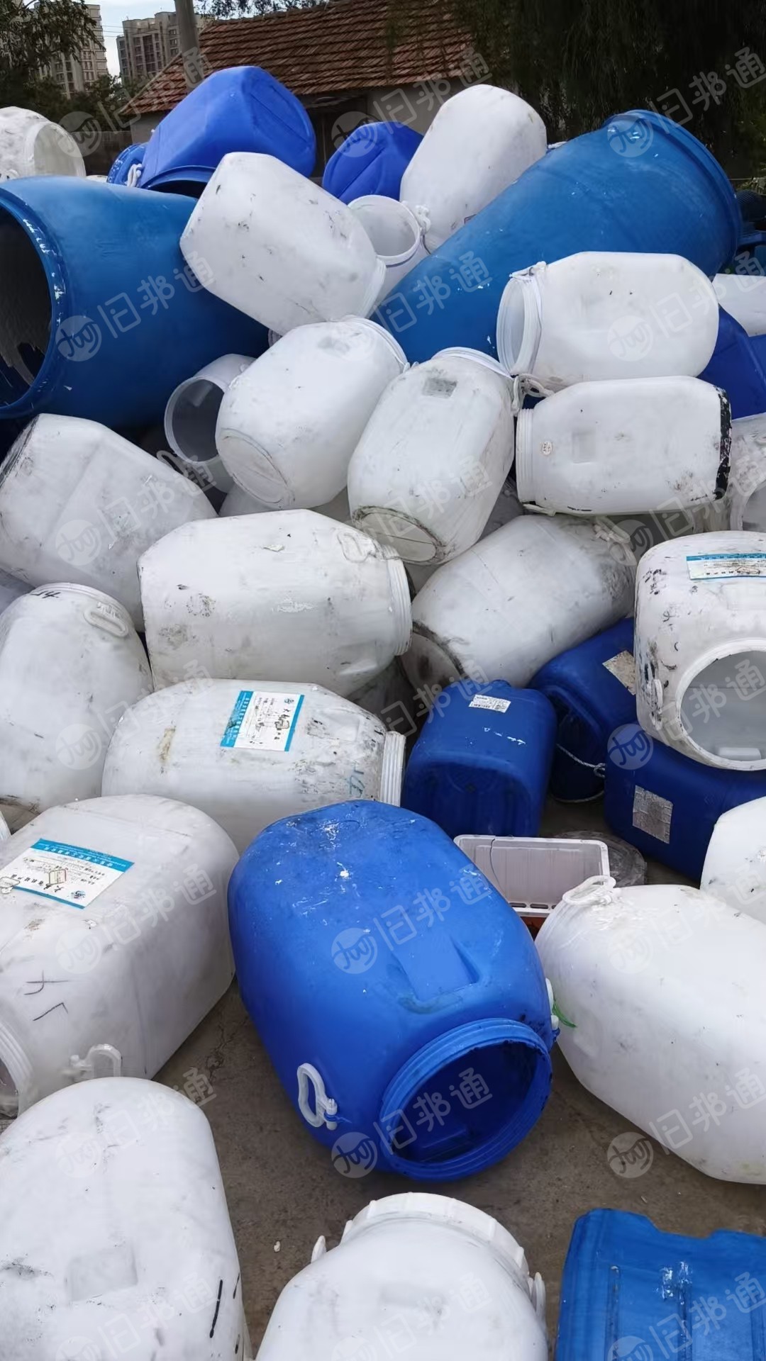 出售白色低压PE破碎料,透析桶和白桶一起破,长期有货