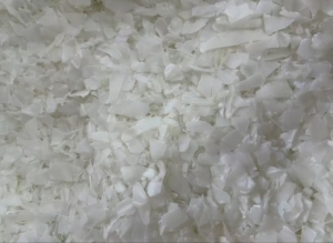 长期出售全漂花乙破碎料，大小白乙破碎料，热洗过材质，过硅胶，色选