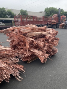 出售覆铜板，现货40多吨