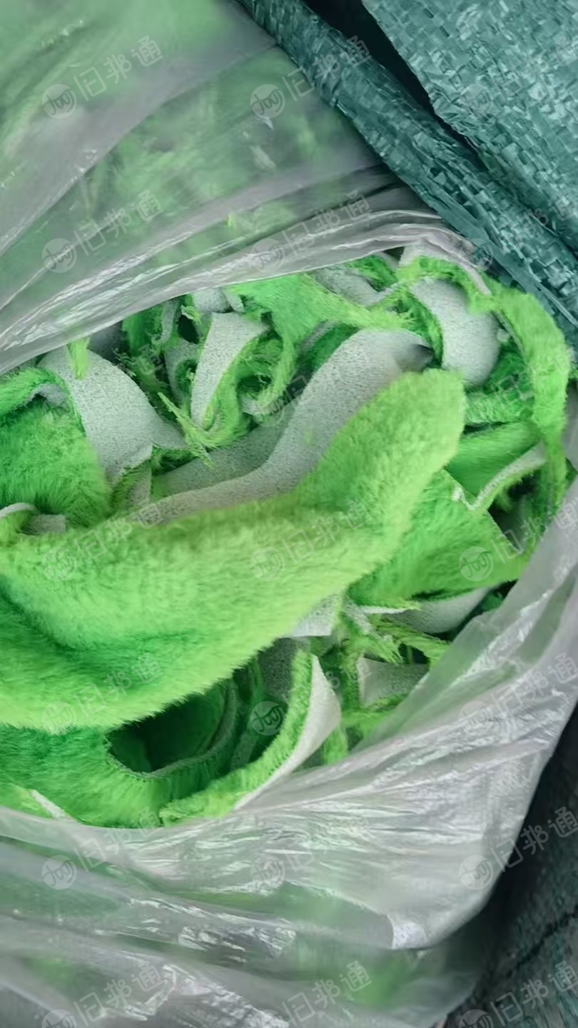 长期出售毛绒玩具下脚料,毛绒废布,涤纶废布