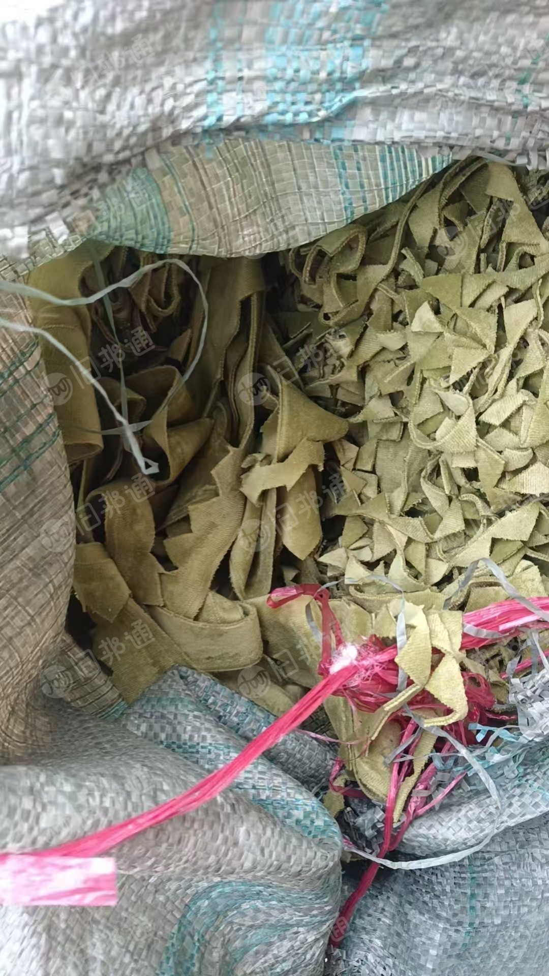 长期出售毛绒玩具下脚料，毛绒废布，涤纶废布