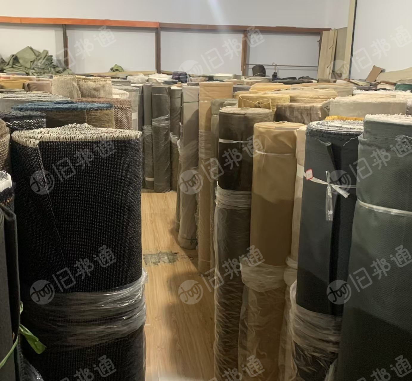 出售库存沙发布,亚麻布,科技布,绒布等杂货,现货有几百捆,米数不一,货在山东济南