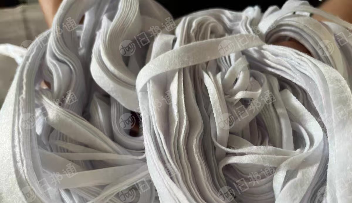 针刺无纺布厂长期出售涤纶针刺无纺布边角料，毛毡布边角料，现货有6吨左右，货在山东淄博