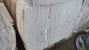 出售pp空心板毛料，漂沉分开打的、现货10吨