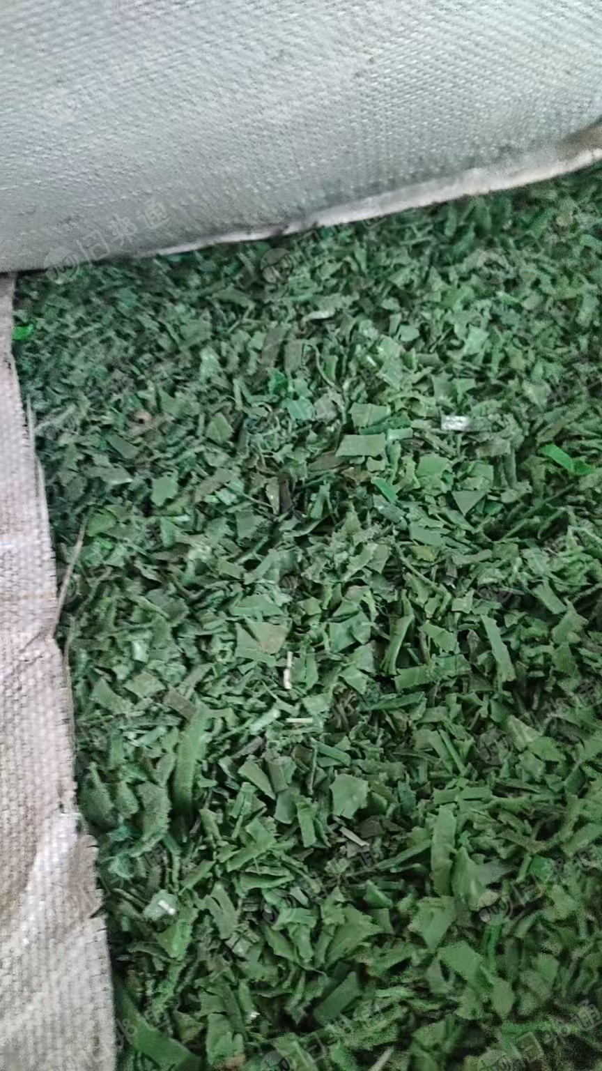 出售干粉pet打包带破碎料，现货60吨