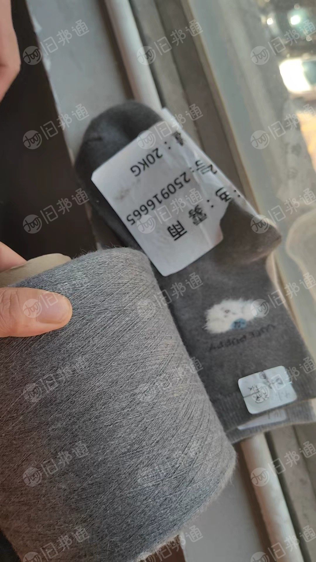 长期出售正品色纺纤绒纱，28支，袜子纱，厂在浙江嘉兴