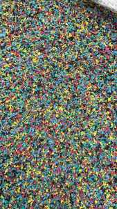 求购PVC铜米破碎料，PVC沫子，PVC干粉线皮料，月需300吨，做交通设施