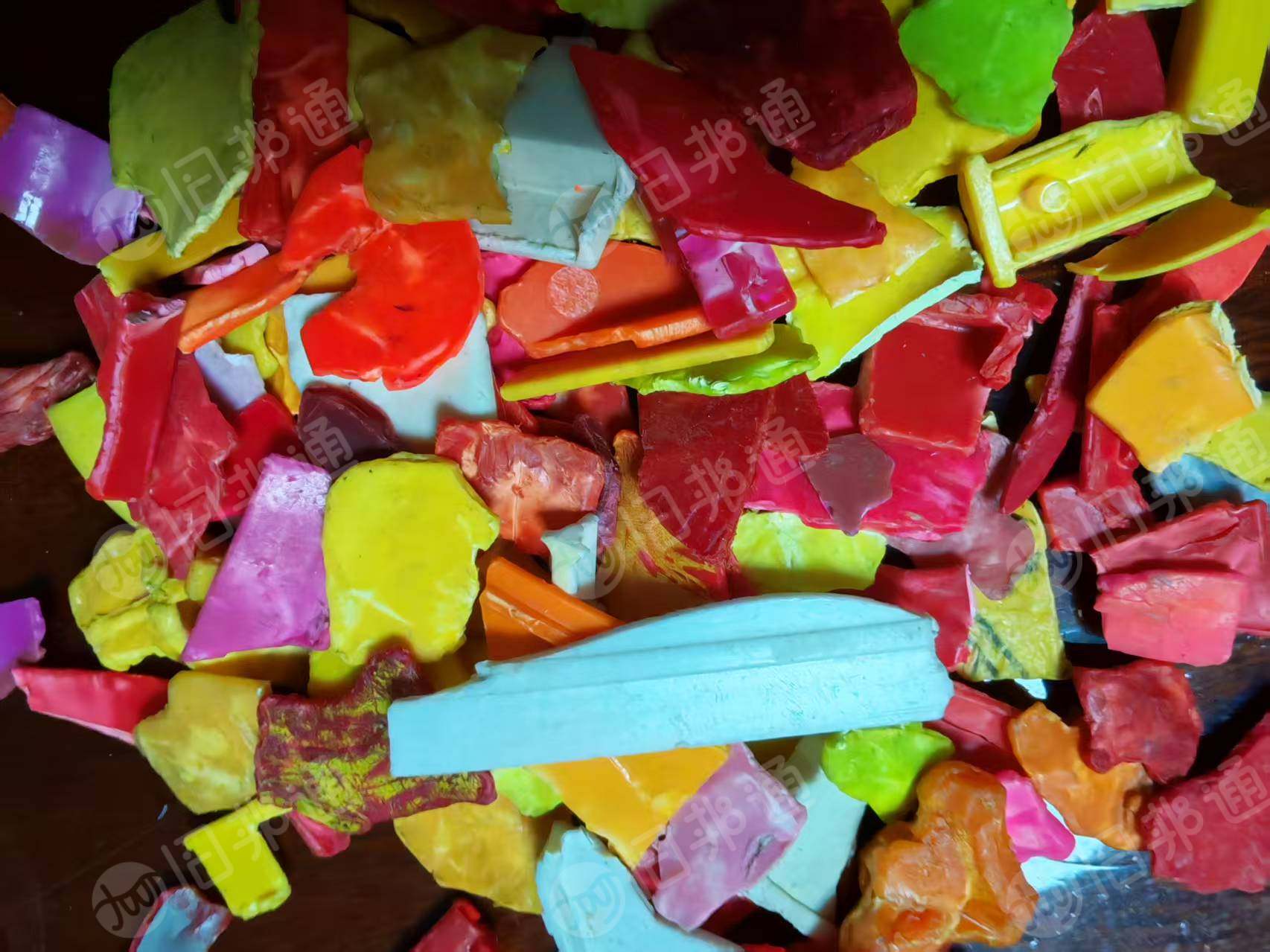 出售合金破碎料，冲击20，溶脂3，月供200吨