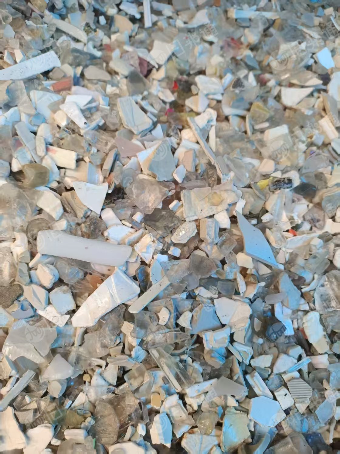 出售合金破碎料，冲击20，溶脂3，月供200吨