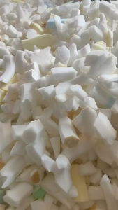 长期回收慢回弹海绵，海绵边角料，家居海绵，做懒人沙发填充用，月需三十吨左右