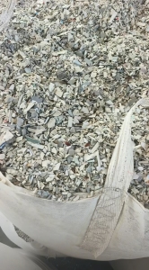 长期出售灰色盐漂PP破碎料，盐漂白丙破碎料