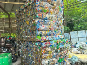 出售PET瓶砖，聚酯瓶砖