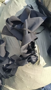 长期出售按摩床下来的pvc皮革，pvc皮革边角料，月供10吨