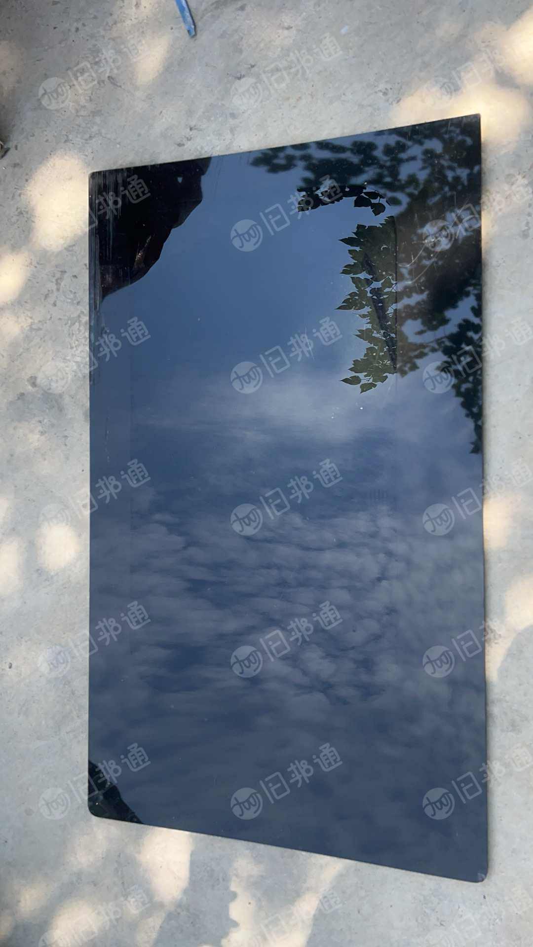 出售PC破碎料，汽车天窗下来的PC板材破的，冲击60个，现货10吨