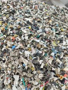 出售丙乙混合破碎料，现货80吨，炼油用，价格100元/吨