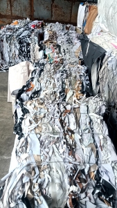 常年出售PVC带纸边条料