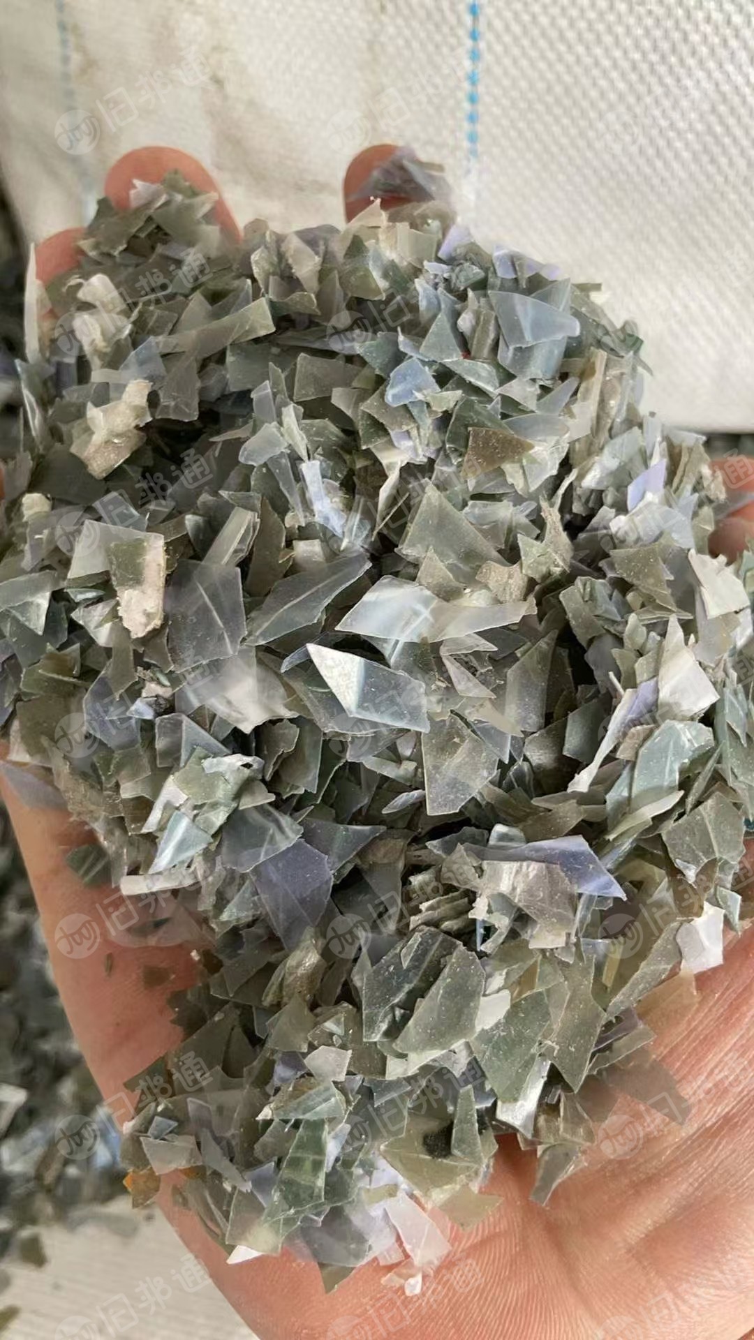 大量求购PVC铝材膜破碎料，磨粉用