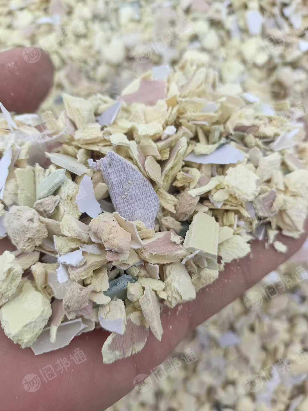 出售硬质PVC破碎料,大小管破碎料(55统货),墙板破碎料等