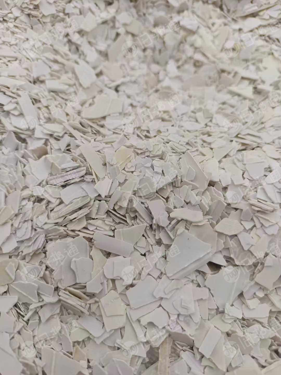 出售硬质PVC破碎料，大小管破碎料（55统货），墙板破碎料等