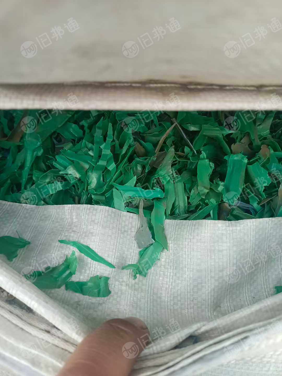 出售PVC水塔破碎料，现货五六吨