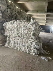 出售二级水洗高压膜废料，现货够车