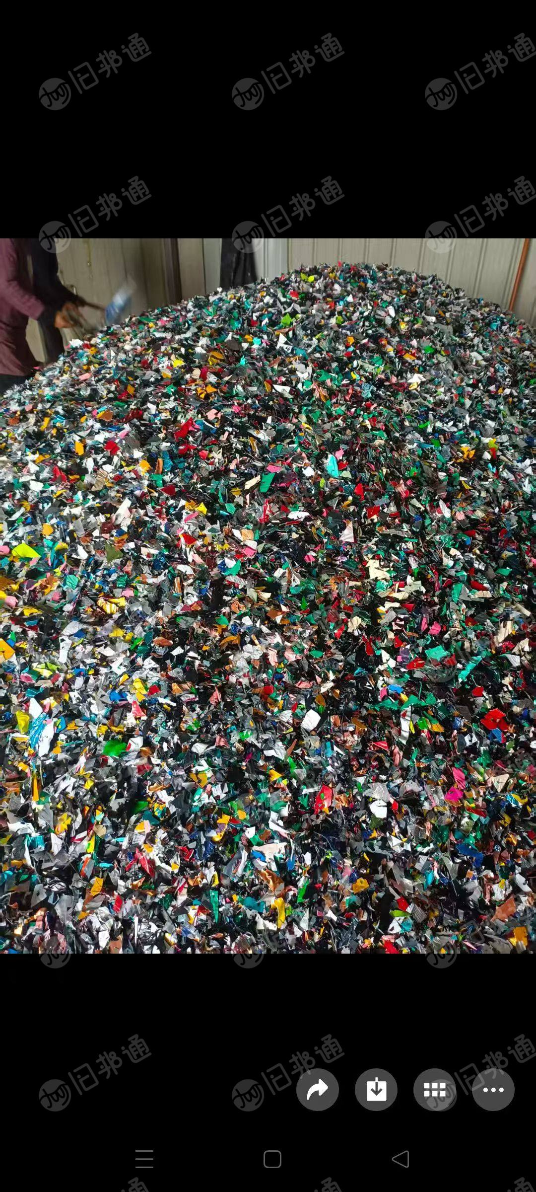 长期出售PVC软膜破碎料，有点胶水