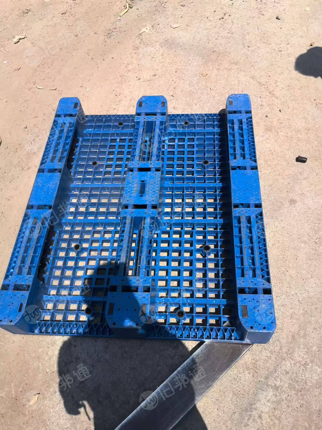 出售二手托盘