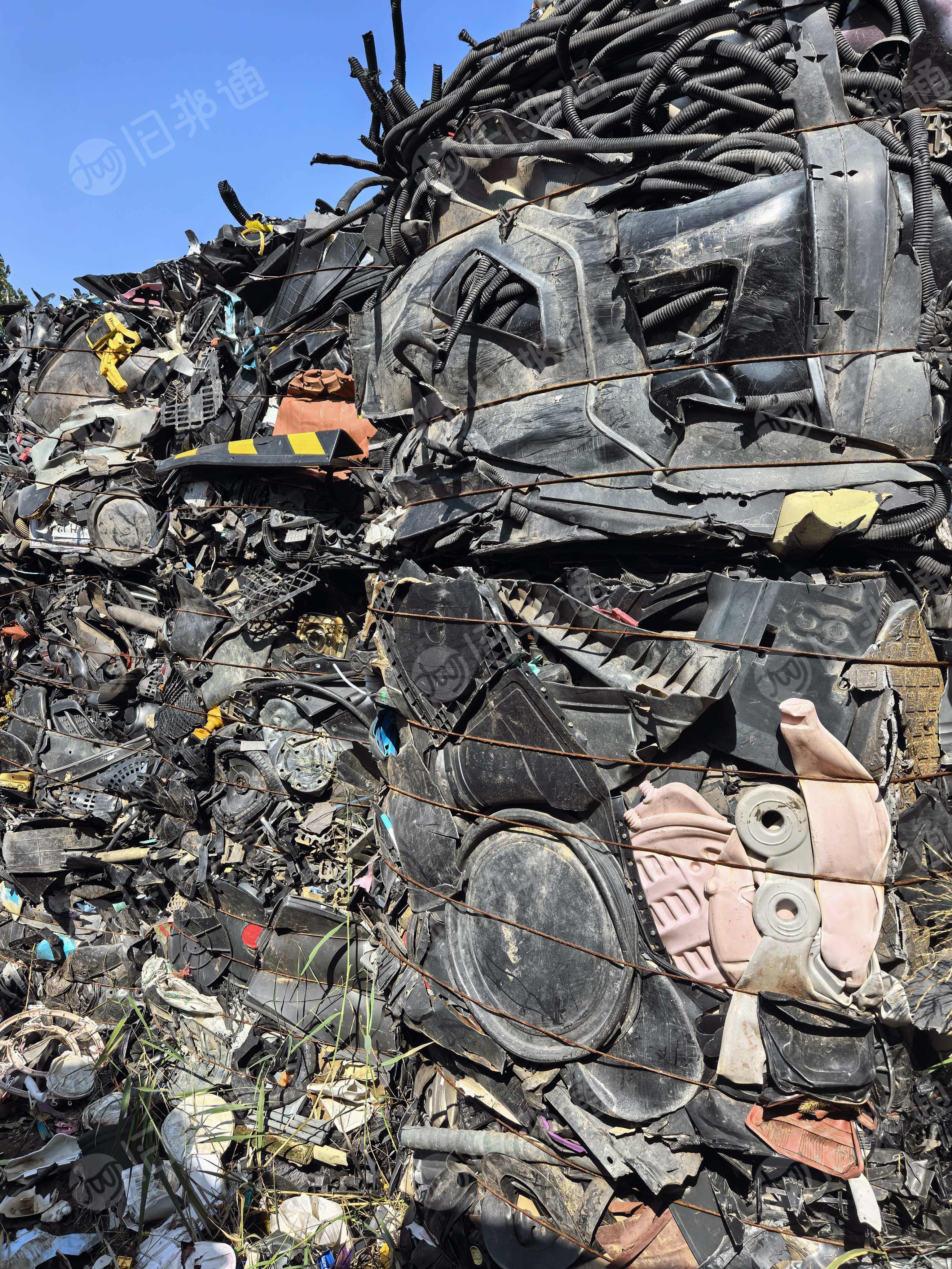 出售黑丙压块，月供1挂车多