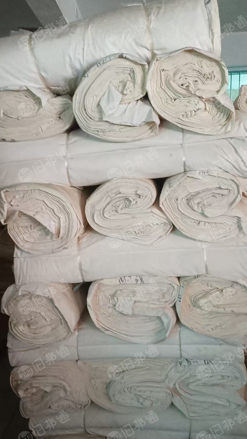 出售纯棉坯布,库存布,克重160左右,现货有十几吨,货在浙江绍兴