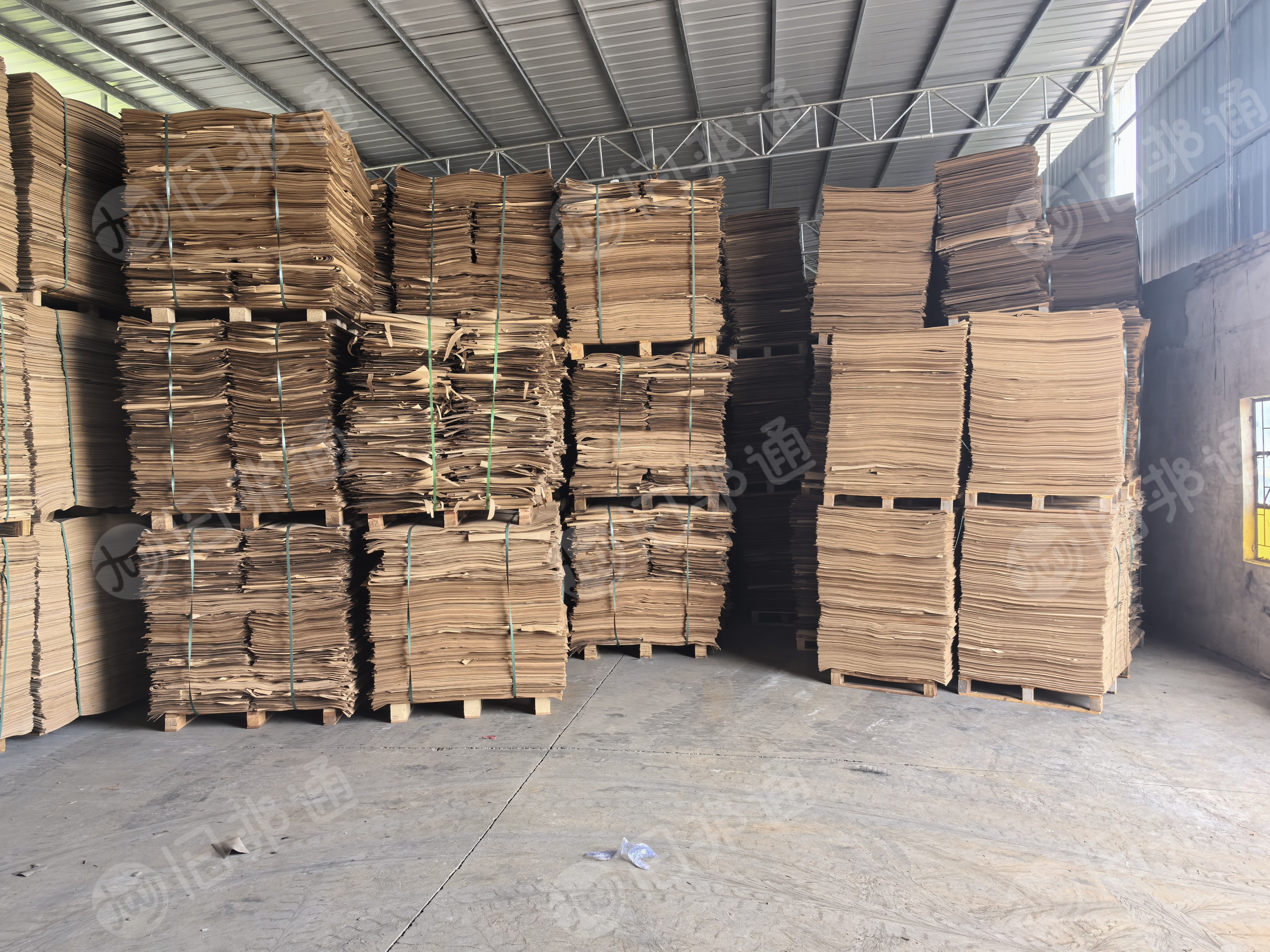 长期出售高温牛皮纸,竹浆和木浆都有