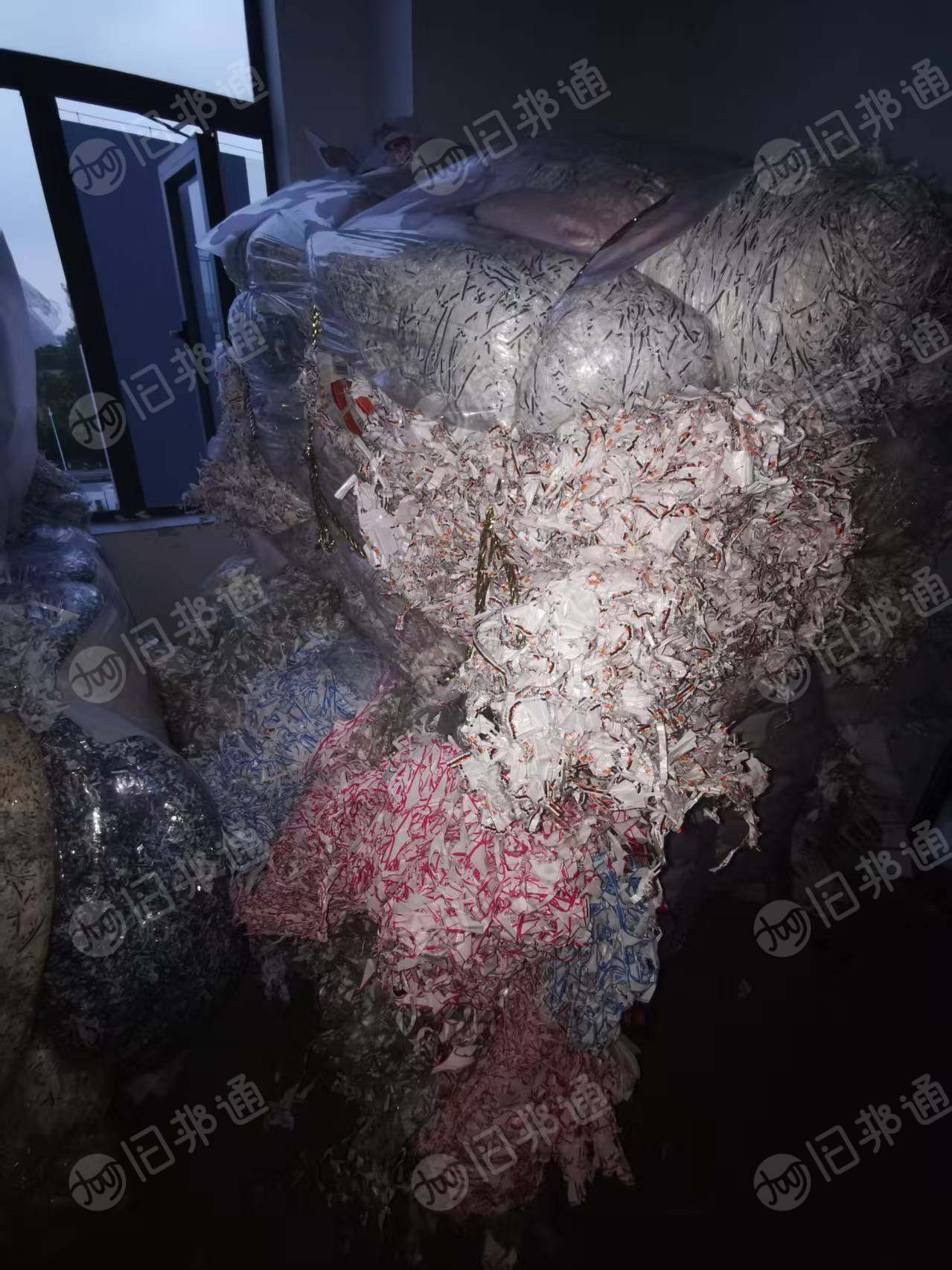 长期出售废不干胶纸边角料