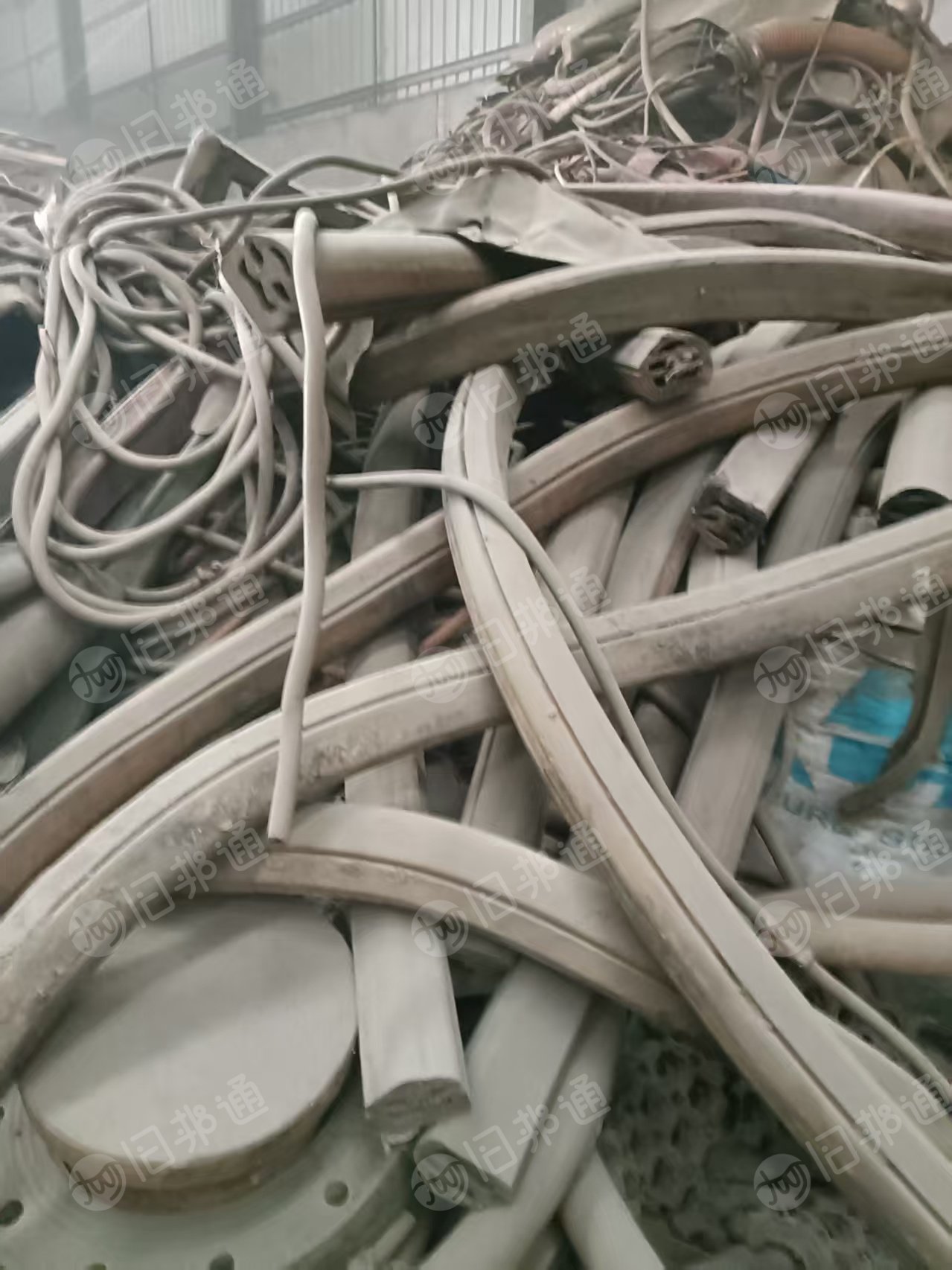 出售橡胶炼油料,有电机胶,电线皮一起的统货