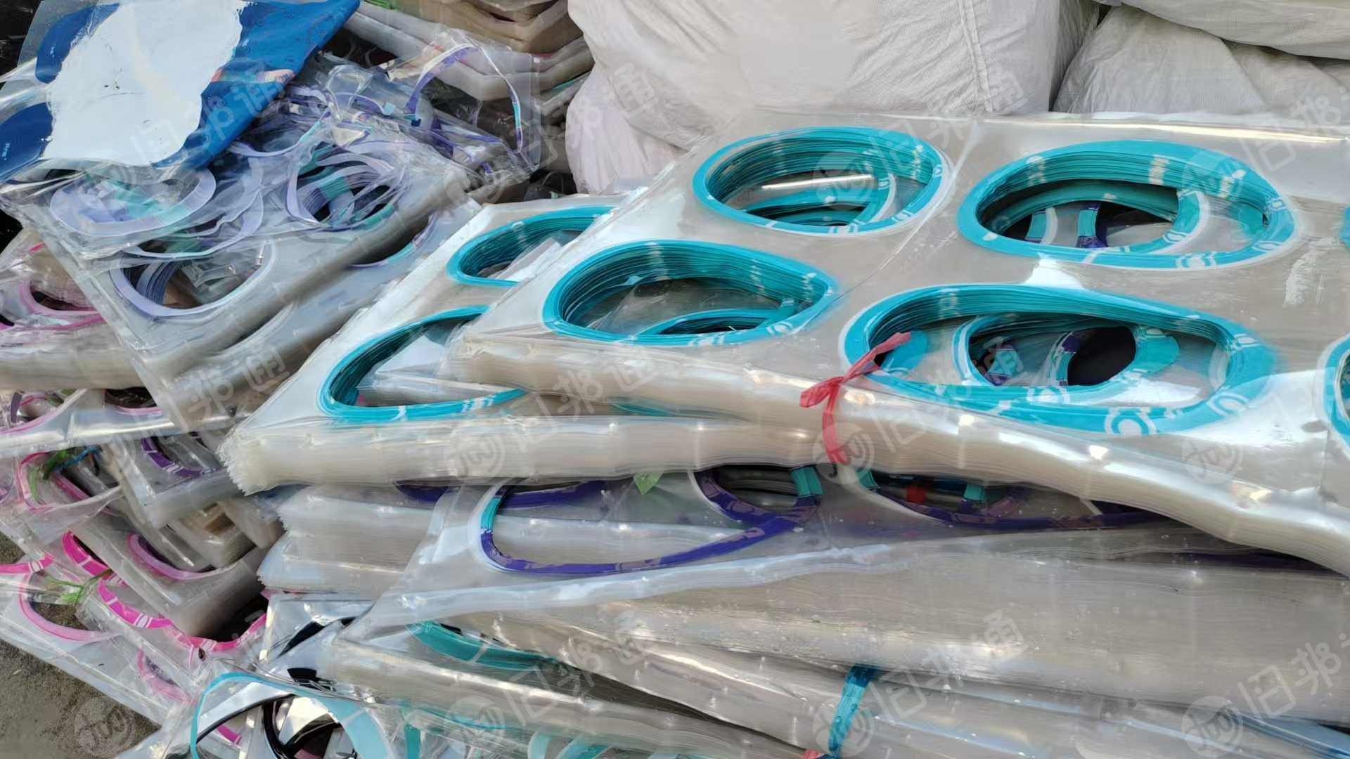 常年出售PVC头盔毛料