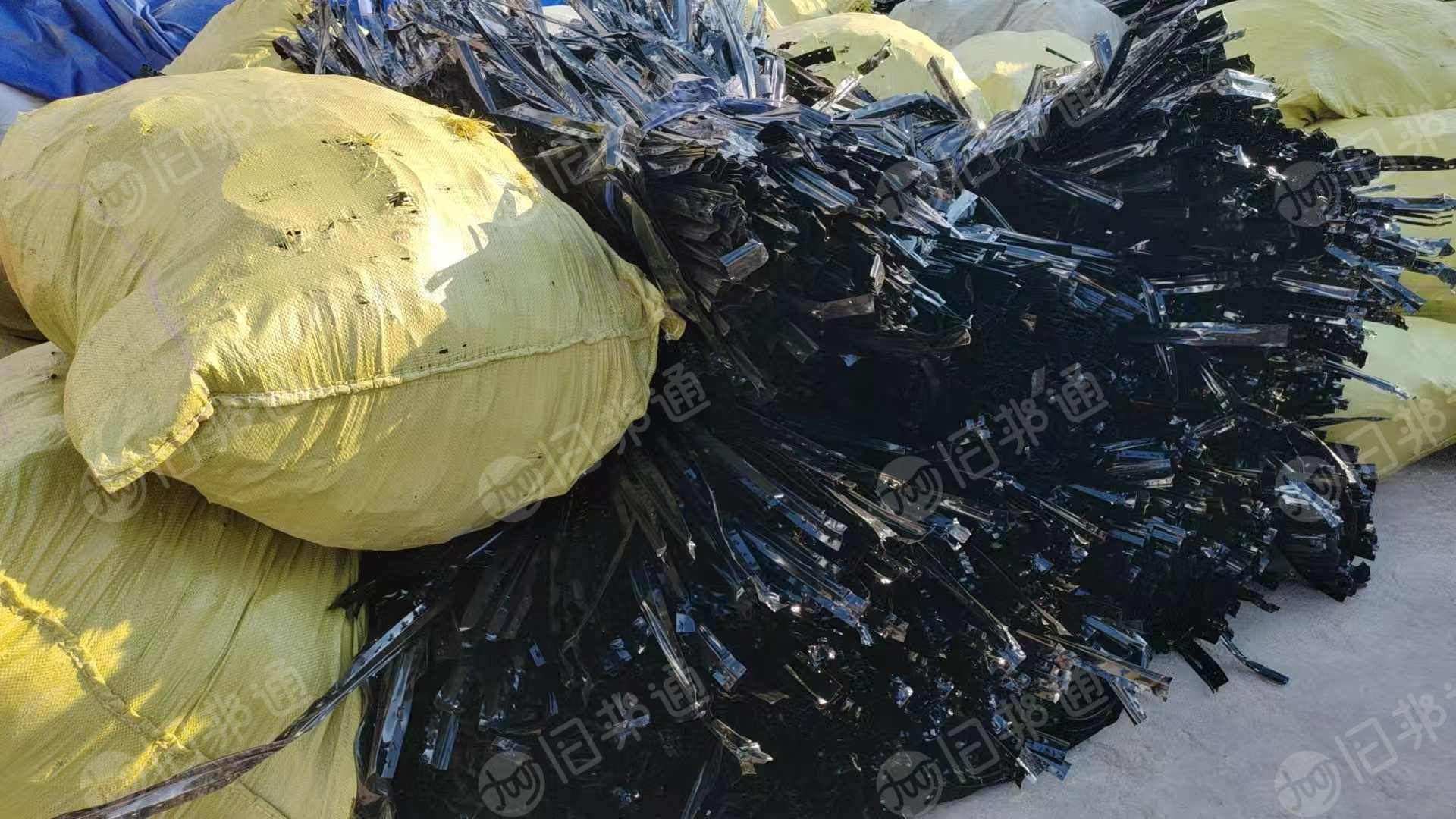 常年出售PVC头盔毛料