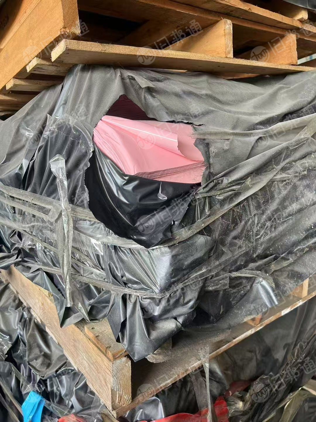 长期出售PVC软膜,多种颜色;