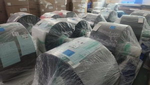 长期出售偏光片，tv的，卷散都有