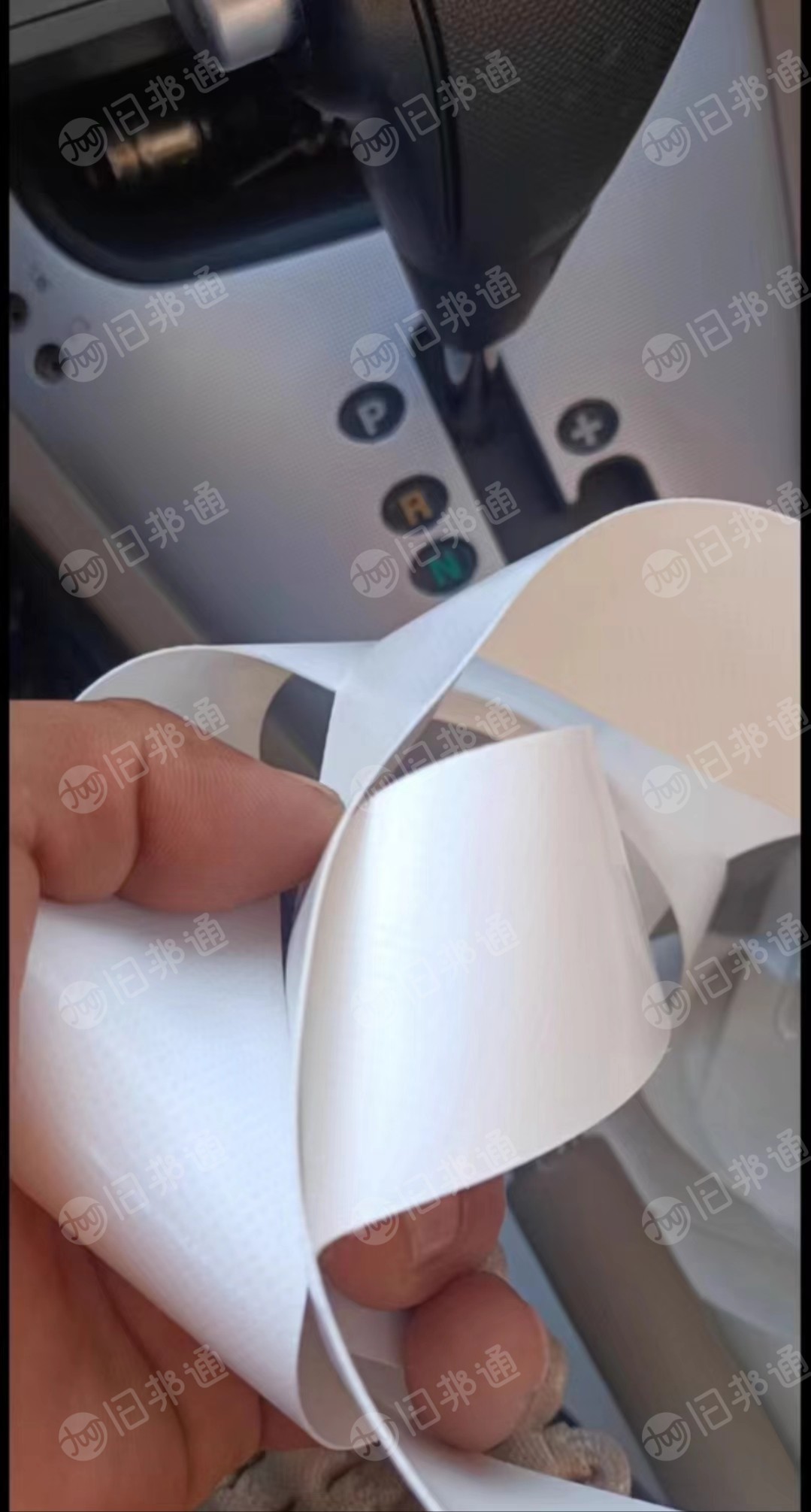 长期出售pvc气球膜边角料，混纤维丝，黑白蓝都有，大部分是白色，现货10吨左右