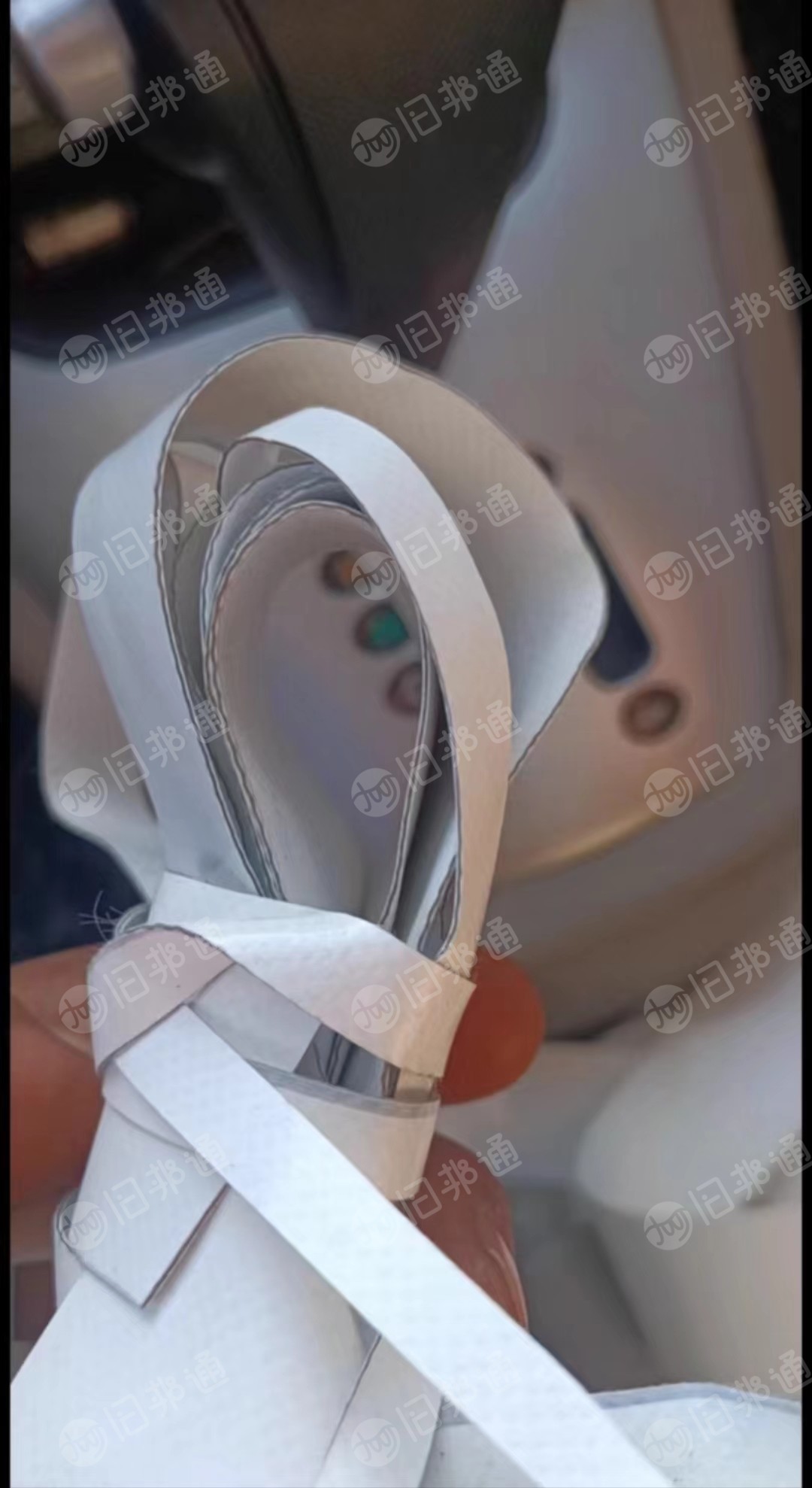 长期出售pvc气球膜边角料，混纤维丝，黑白蓝都有，大部分是白色，现货10吨左右