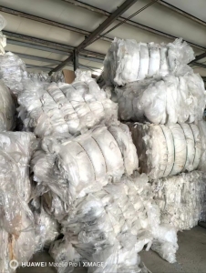 长期出售宜家家居下来的纯缠绕膜废料，无水分，现货20多吨