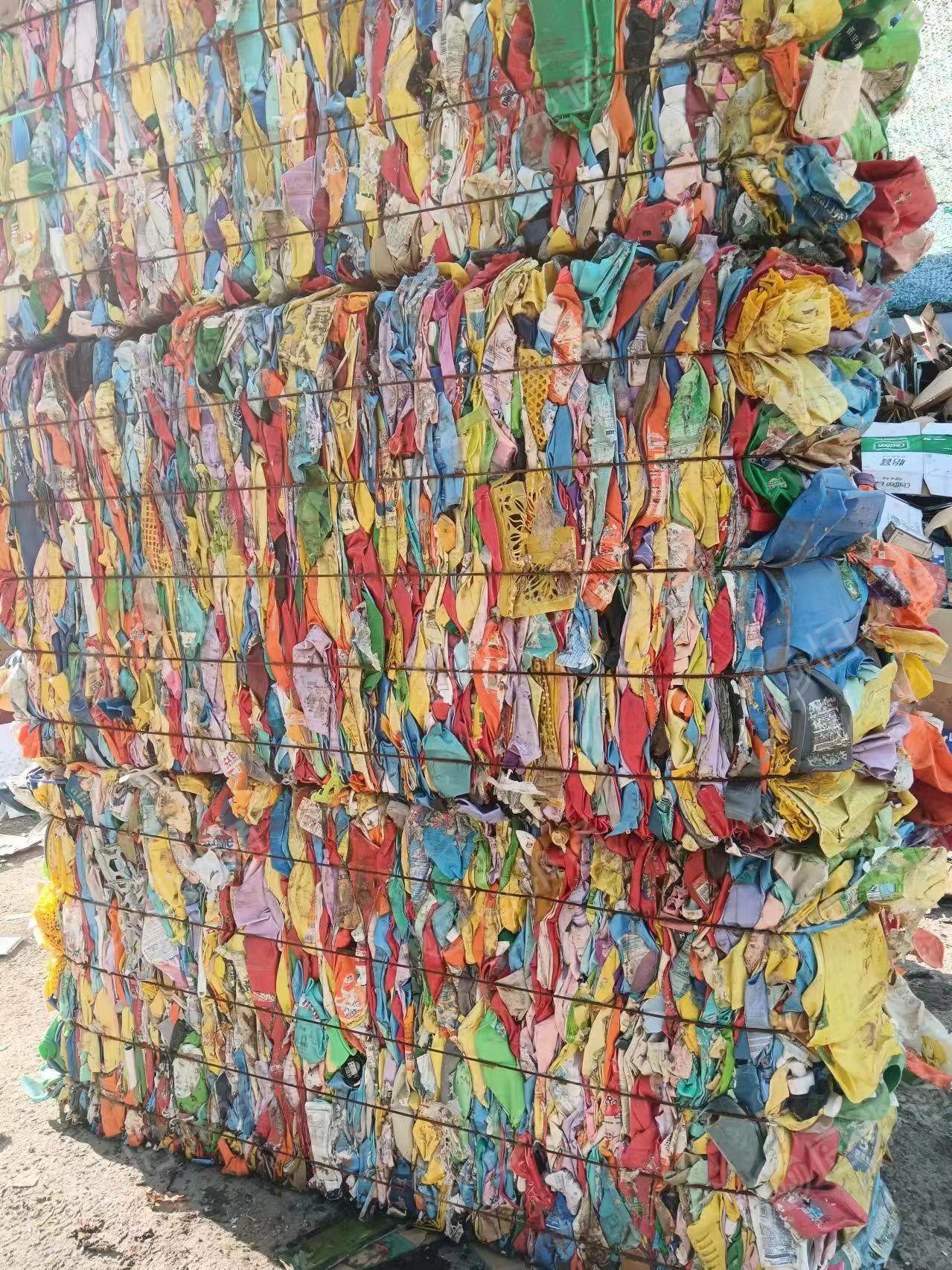 求购纯壶压块，大小白压块，精品料，要求不含含丙料