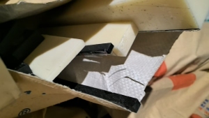 出售ABS毛料，ABS板材下来的裁边料，现货2吨，黑色多一些，米色少一些，统货出