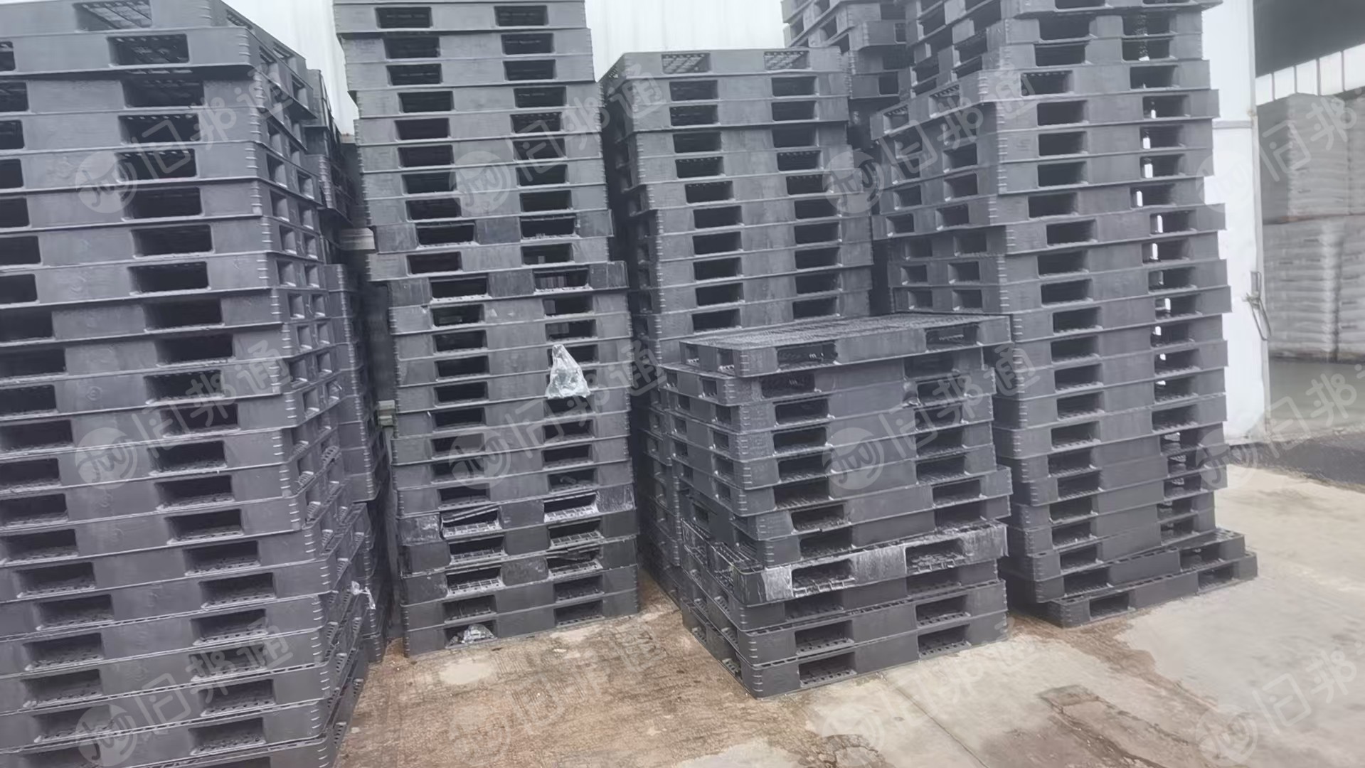 出售PP托盘毛料，浙石化的托盘，每个月有两车，每车7/8吨