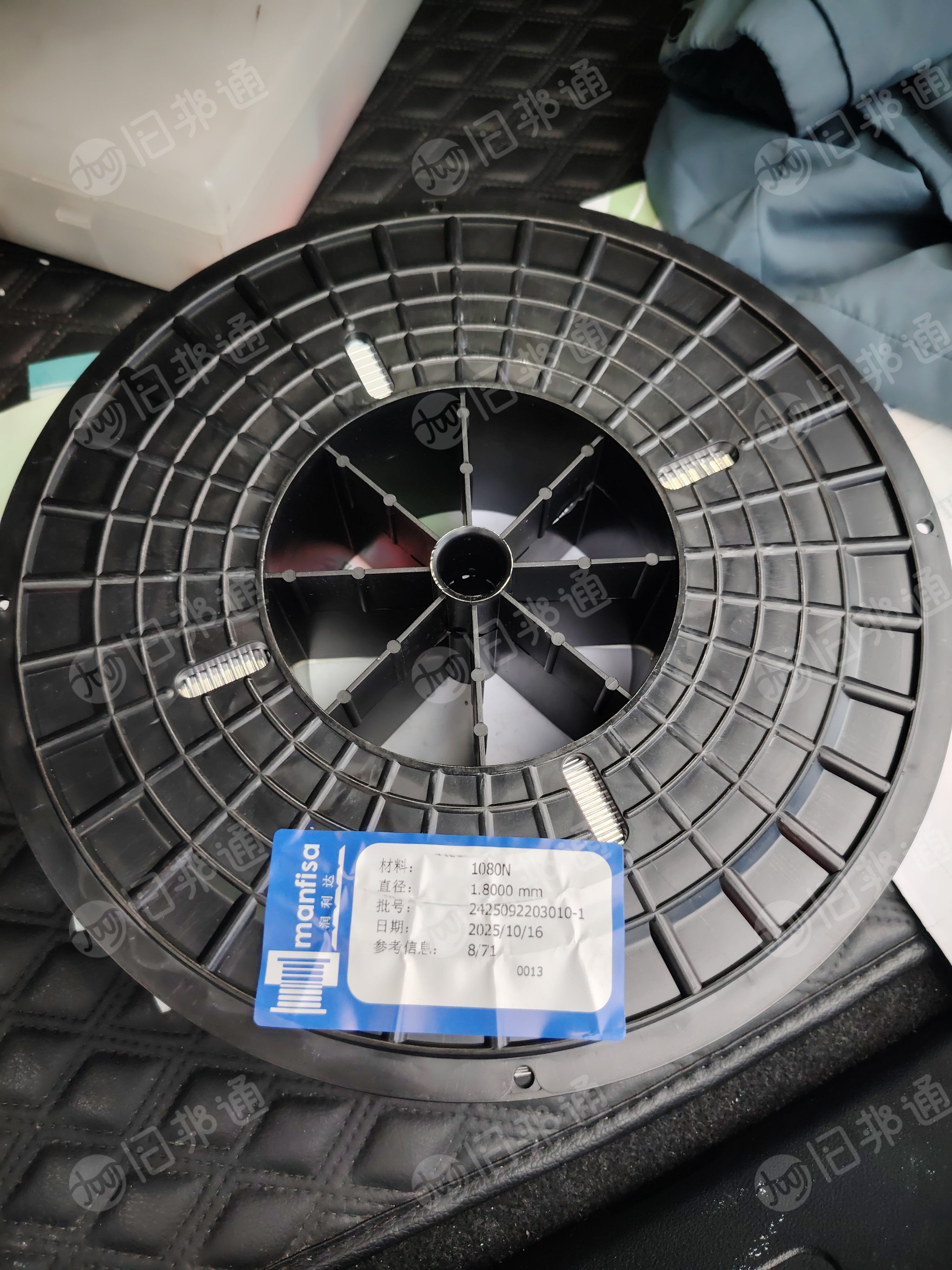 出售铝丝废料，现货1吨多（纯铝丝的重量）