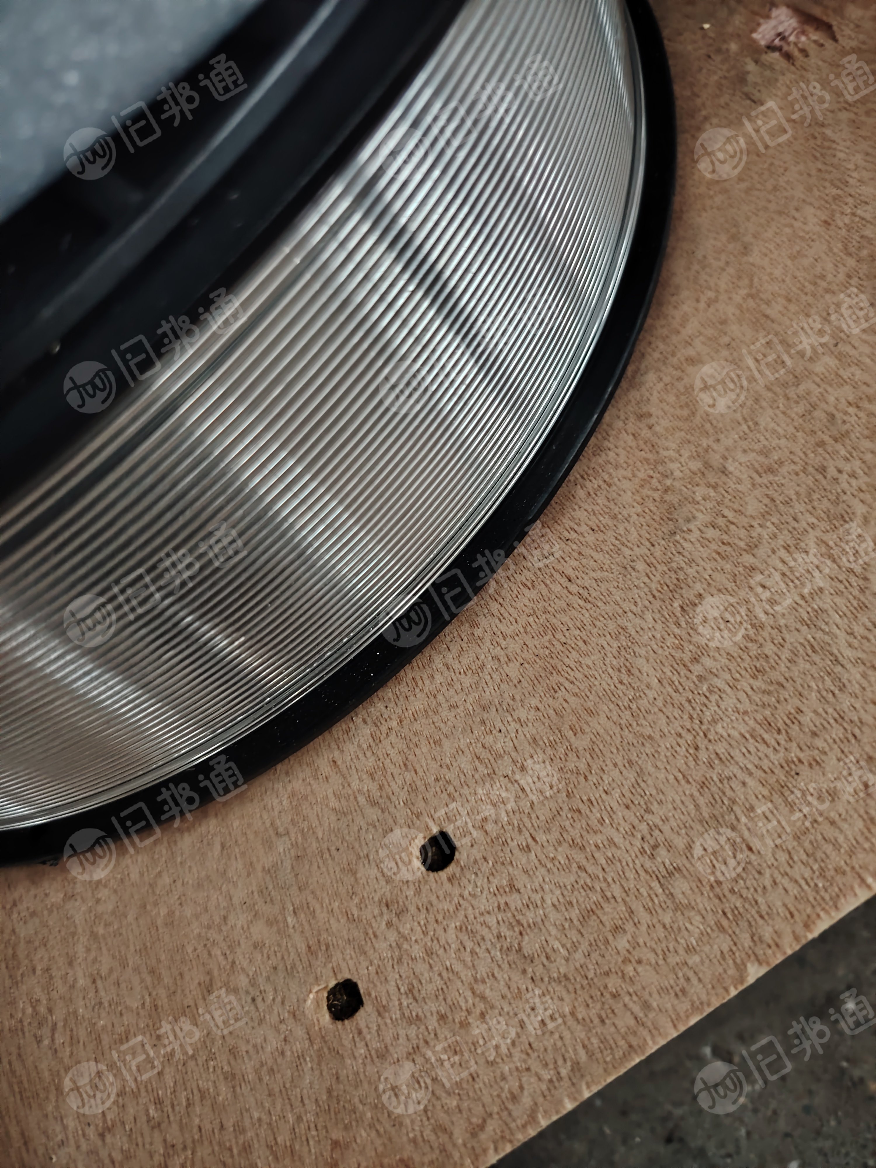 出售铝丝废料，现货1吨多（纯铝丝的重量）