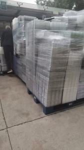 出售PET吸塑盒破碎料，干破的，月供80吨