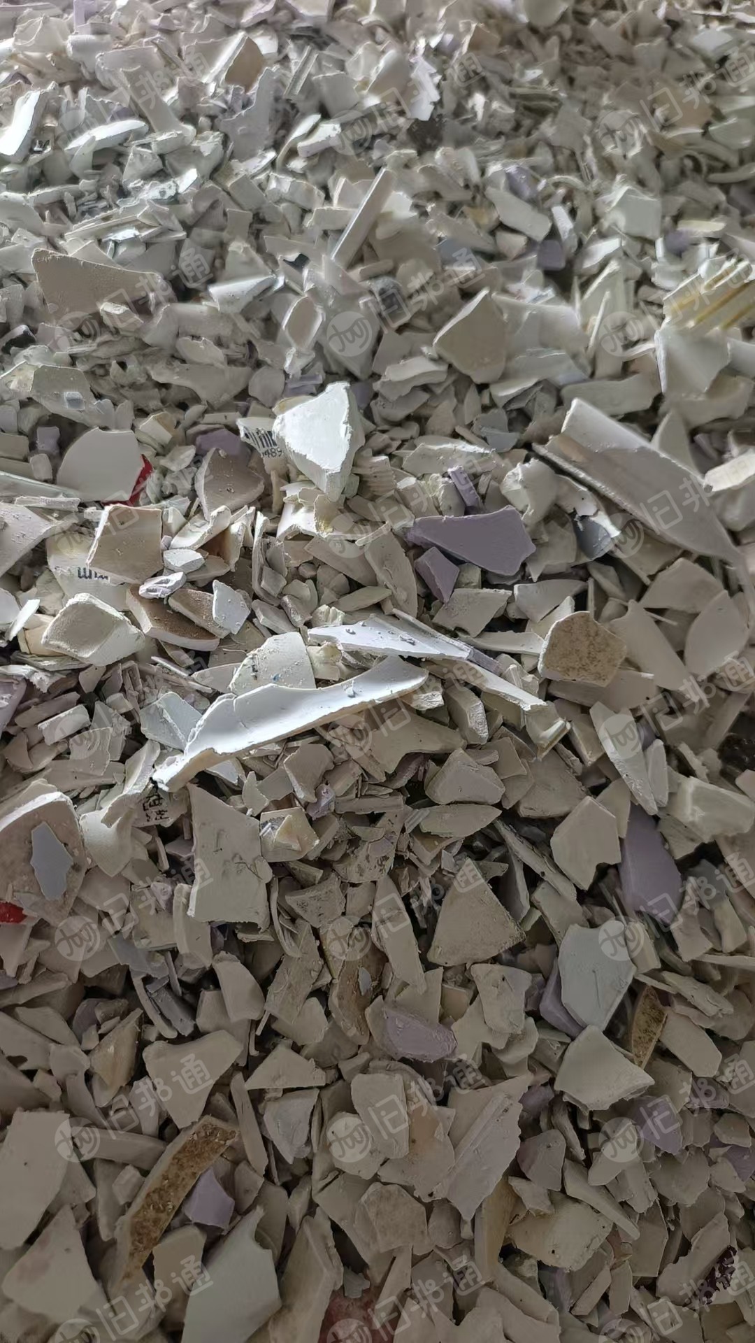 出售PVC管道破碎料，PVC扣板破碎料