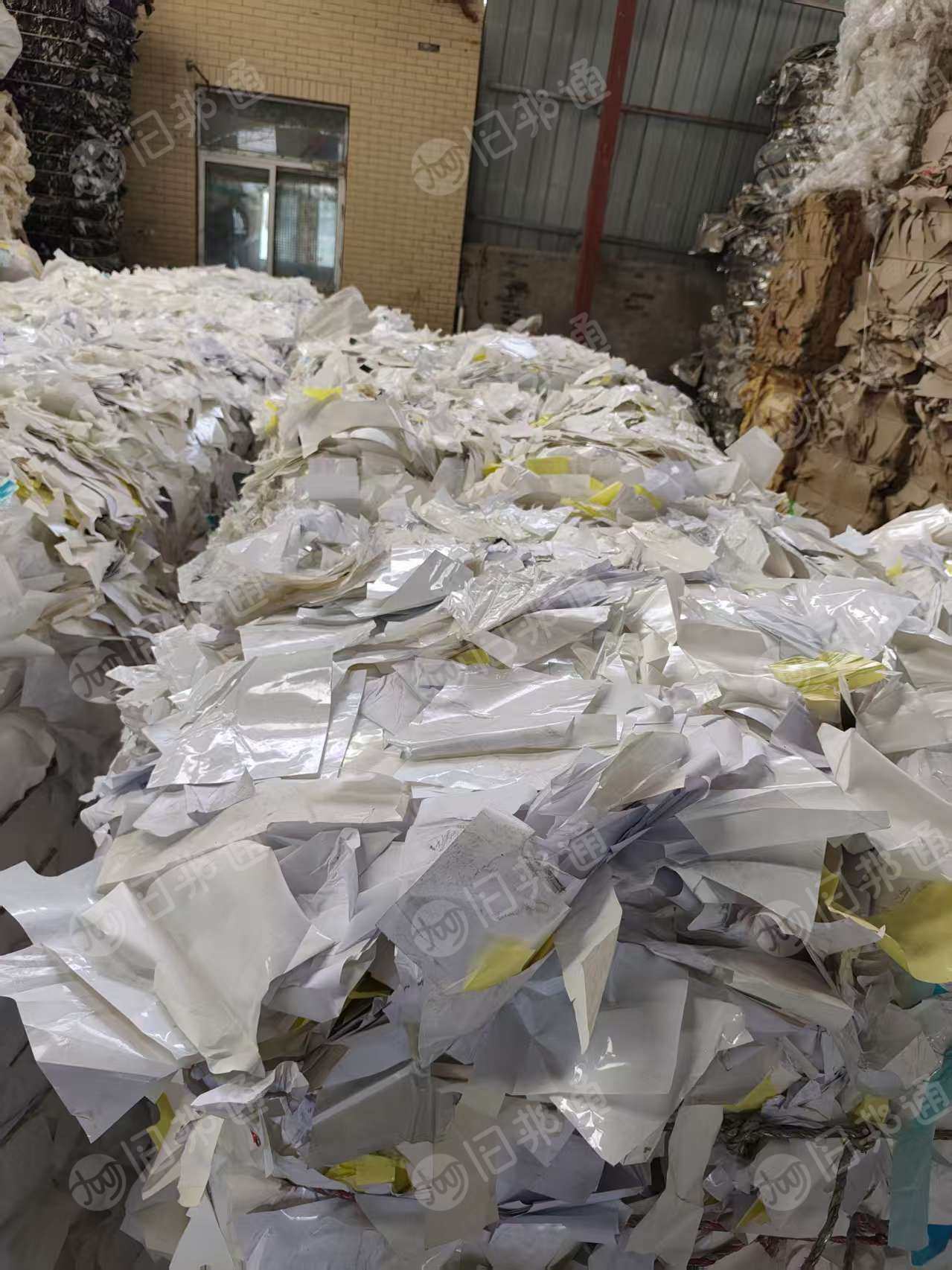 出售淋膜纸废料，大部分白色